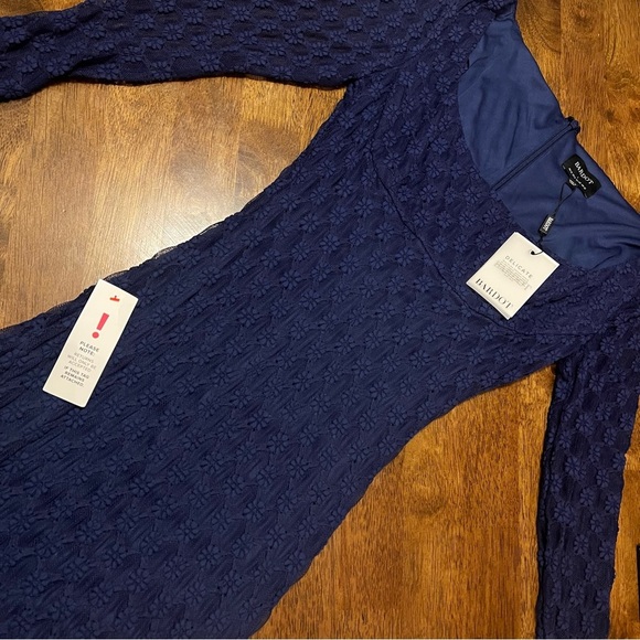 NWT Bardot Adoni Long Sleeve Lace Midi Dress L / US 8 Navy Fitted - Picture 3 of 13